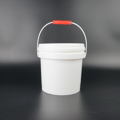 ふたおよびハンドルが付いている2L食品等級のプラスチック バケツ