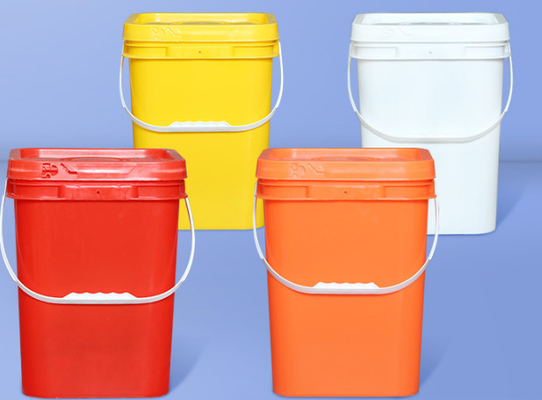 ハンドルを含むホワイトスクエアプラスチックの容器の機能強化
