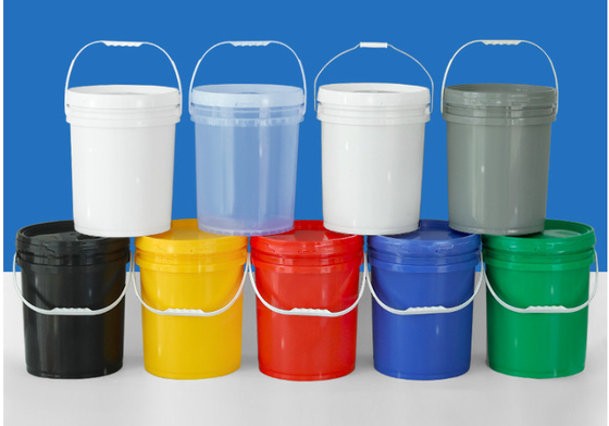 満ちる穴およびふたが付いているプラスチック成長の昇進の容器
