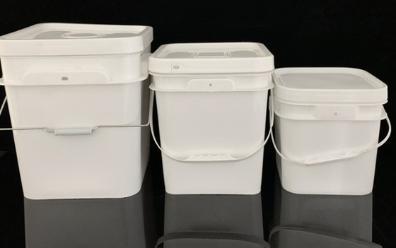 ハンドルを含むホワイトスクエアプラスチックの容器の機能強化