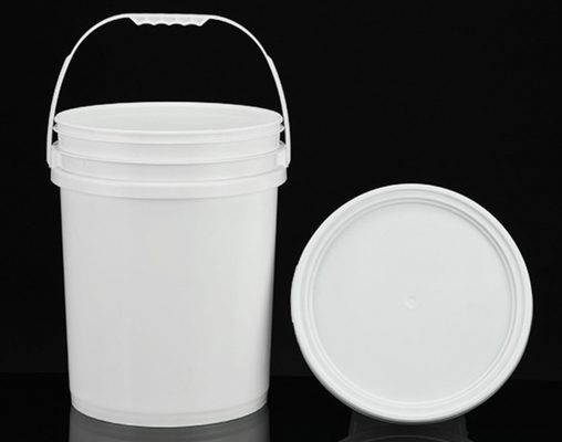 便利なハンドル 蓋にスナップ 5 ガロンのプラスチックバケツ 15.5 インチ