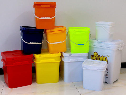 耐化学性 白い方形プラスチックバケツ 耐久性貯蔵オプションのためにIML印刷