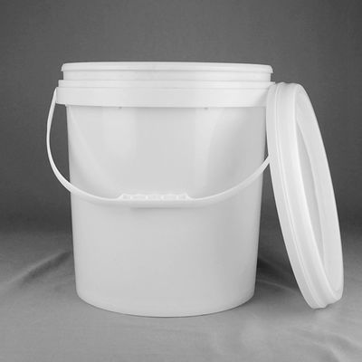 耐久 し て 軽量 な 5 ガロン の プラスチック の 桶 と 密着 器