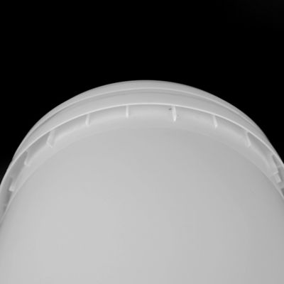 紫外線抵抗力があるおよびハンドルが付いている白い5ガロンのプラスチック バケツ