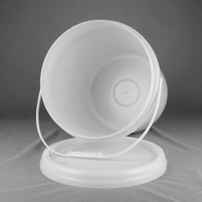 20リットルの容量を持つラウンド5ガロンプラスチックバケツ