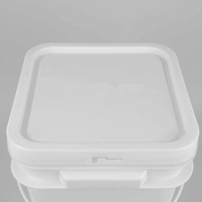 2KG プラスチック製の塗料バケツ 倒し口と漏れ防止設計