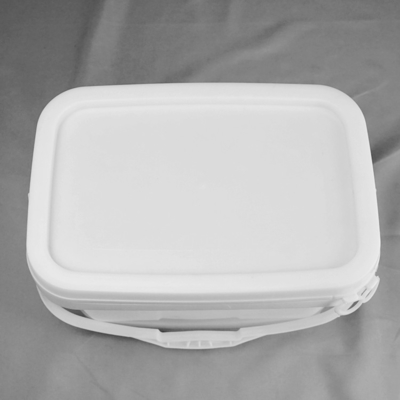カスタマイズされた色PPはふたの正方形の形の5Lプラスチック バケツをバケツでくむ