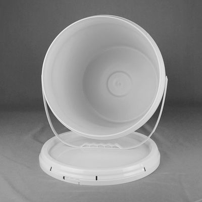 ISO9001標準ふたが付いている大きいプラスチック水バケツのあたりの22リットル